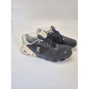 On Cloudflyer Womens Size 10 Black Running Shoes Comfy
